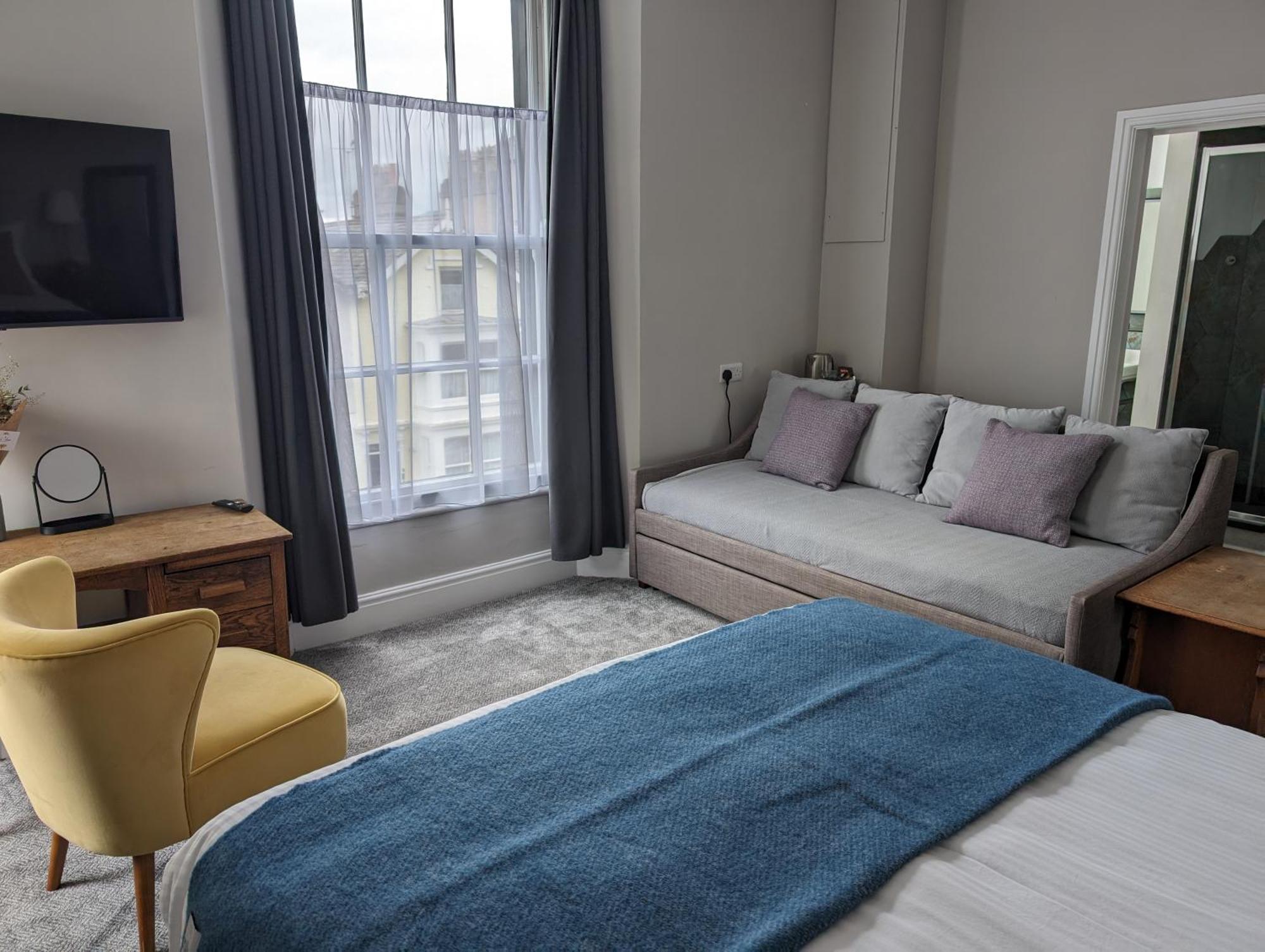 Bed and Breakfast The Chelsea Llandudno Exterior foto